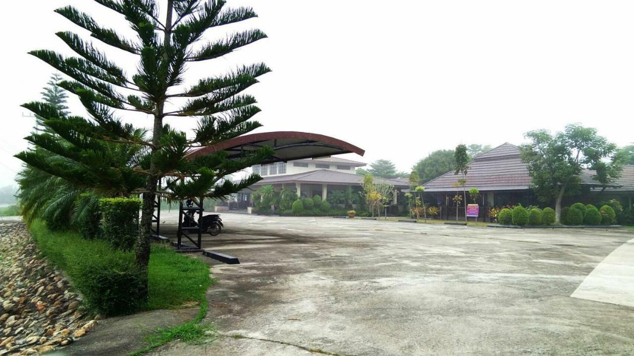 Northstar Hotel & Resort Ban Mae Kon Eksteriør billede